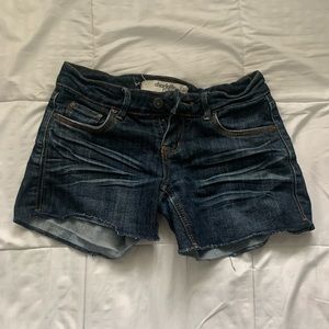 Low rise Dark wash shorts Charlotte Russe Size:0